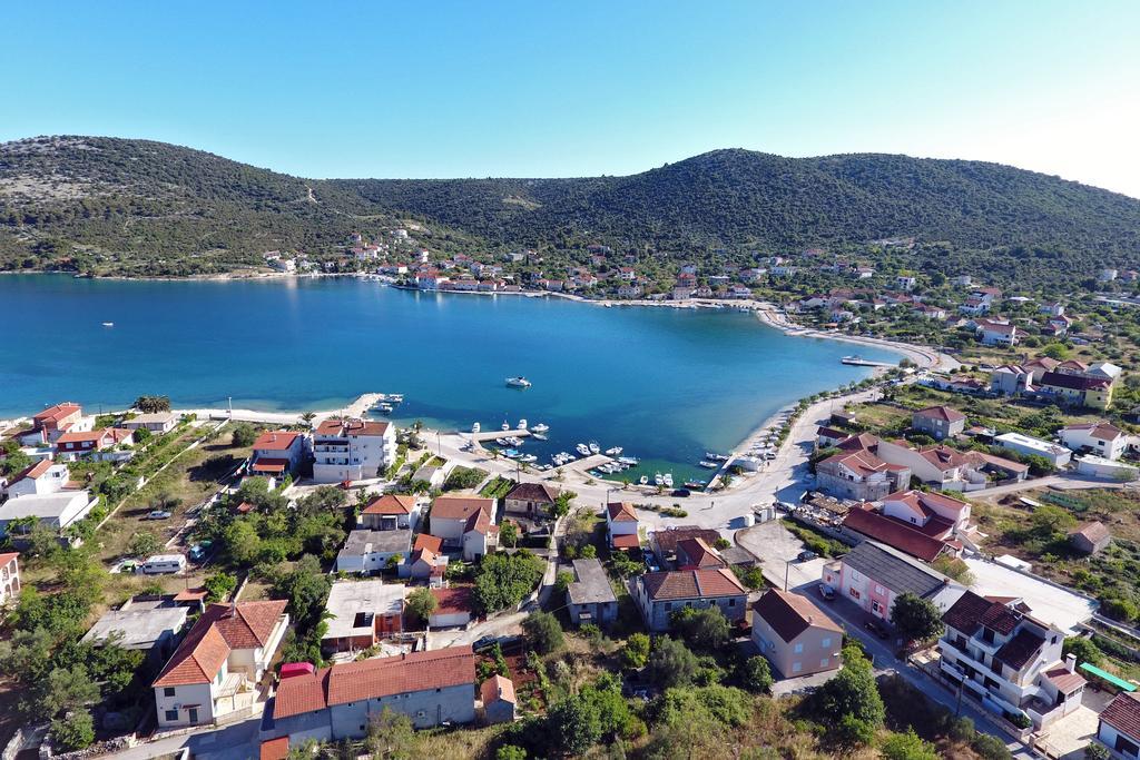 斯坦纳别墅酒店 Vinišće 外观 照片